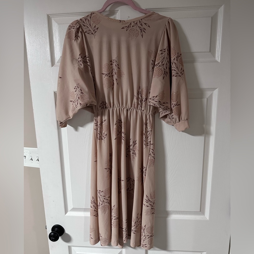 Vintage Batwing Sleeve Floral Dress, approx size 4/Small
